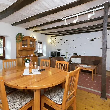 Schmitt Apartment